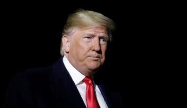 Donald Trump Biography 01